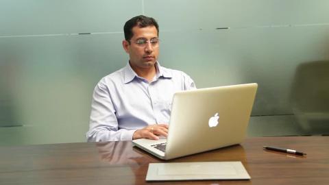kPoint customer video testimonial. Prashant Mudbidri, Founder Director of Logix Infosecurity talks about how Logix increased their sales conversions by over 30% using kPoint.